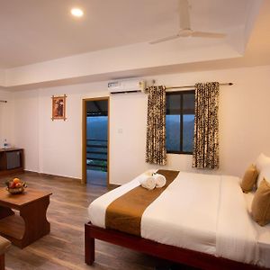 King Room Lake View